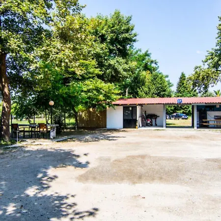 Alexandra וראסנה