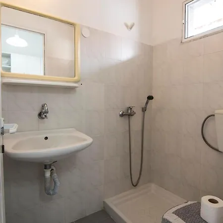 Alexandra * וראסנה